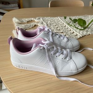 Chaussures blanches Adidas